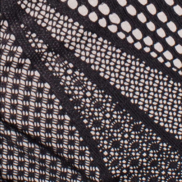 Lululemon Awake to Lace Bra Black/Beige Size 32 E - Picture 6 of 16